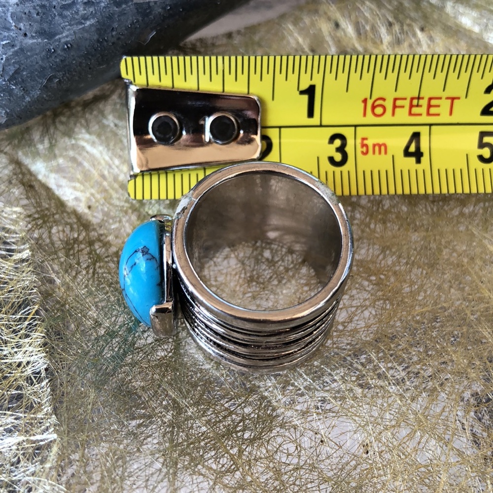 Stunning Turquoise Cabochon Statement Ring - image 6